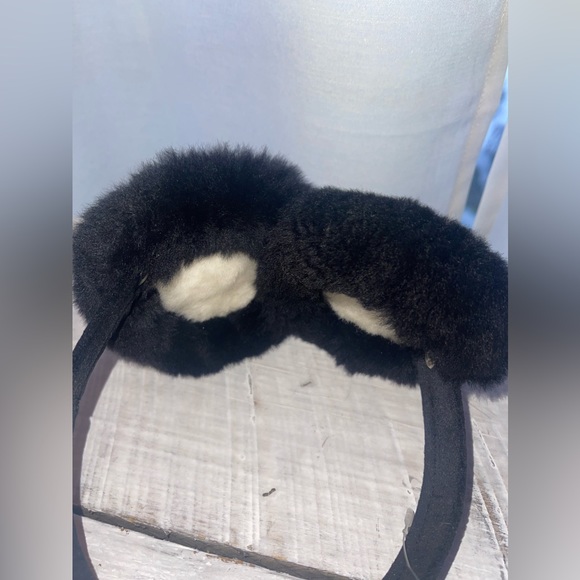Black Sheepskin Shearling Ear Muffs - Picture 4 of 4